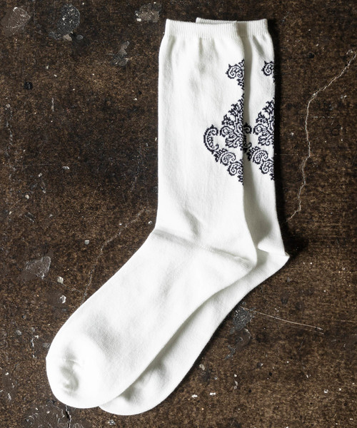 HARUSAKU（ハルサク）の「HARUSAKU:Damask Back Pattern Socks:ハルサク　ダマスクバックパターン ソックス（ソックス/靴下・メンズ・オフホワイト・M/L）」の2枚目の写真