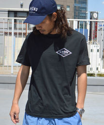 ALMOND/アーモンド Decades Tee