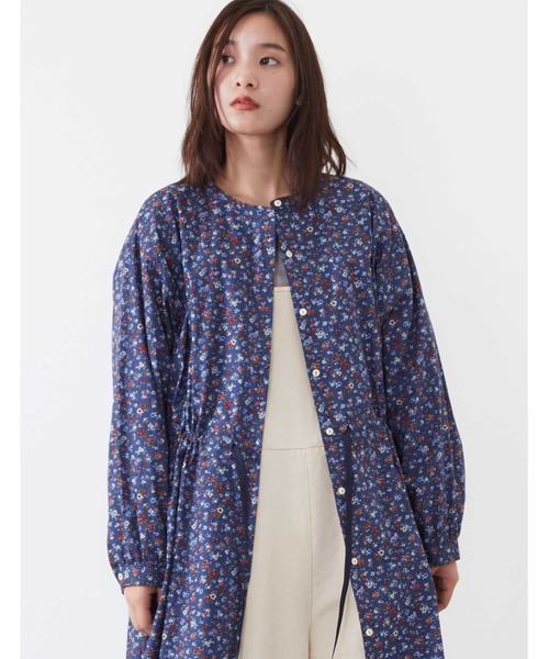 POU DOU DOU(プードゥドゥ)の「フラワープリントウエストドロストワンピース(ワンピース・レディース・ネイビー/ブルー・3)」の8枚目の写真