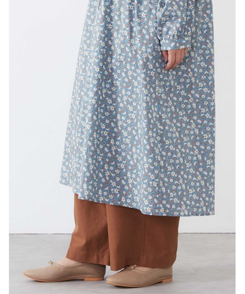 POU DOU DOU(プードゥドゥ)の「フラワープリントウエストドロストワンピース(ワンピース・レディース・ネイビー/ブルー・3)」の18枚目の写真