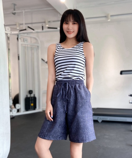 Angel Luna（エンジェルルナ）の「【2色 6点セット】大人カジュアルなスポーツウェア5点セットマスク1枚付き! 2020新作（ラッシュガード・レディース・ホワイト・LL/M/L）」の10枚目の写真