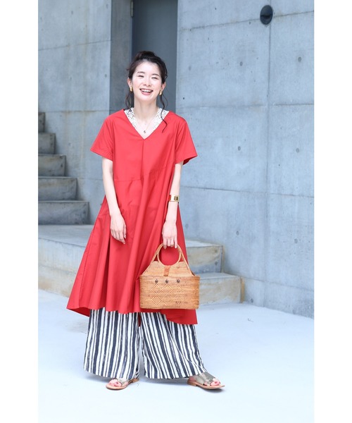 カッティングレイヤードトップス レイヤードスタイルに大活躍】重ねて可愛い小花のタンクトップ