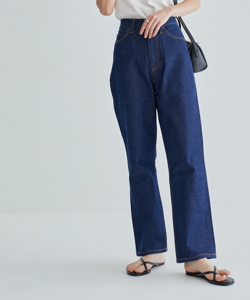 ANGIE（アンジー）の「ハイウエストストレートデニムパンツ【スタイリスト知念美加子さん×ANGIE 別注】（デニムパンツ・レディース・インディゴブルー/ダークインディゴブルー・SMALL/MEDIUM/LARGE）」の2枚目の写真