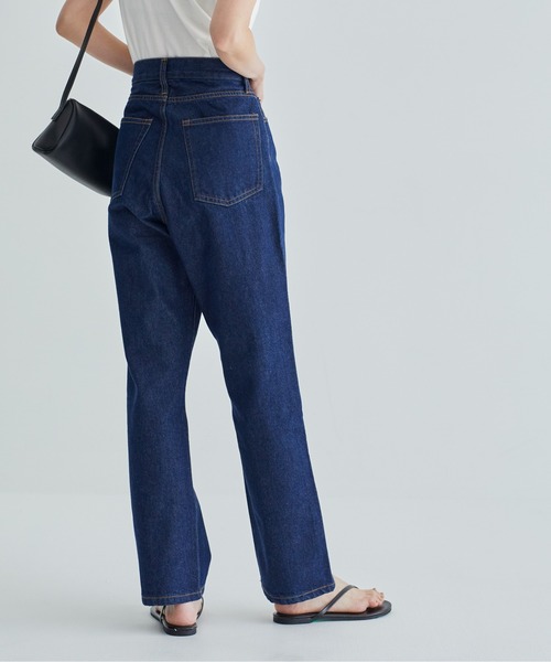 ANGIE（アンジー）の「ハイウエストストレートデニムパンツ【スタイリスト知念美加子さん×ANGIE 別注】（デニムパンツ・レディース・インディゴブルー/ダークインディゴブルー・SMALL/MEDIUM/LARGE）」の9枚目の写真