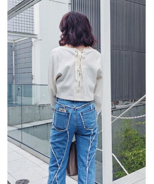 MOUSSY(マウジー)の「BACK LACE UP CROPPED トップス(Tシャツ/カットソー・レディース・アイボリー/ブラウン/カーキ/パープル・FREE)」の19枚目の写真