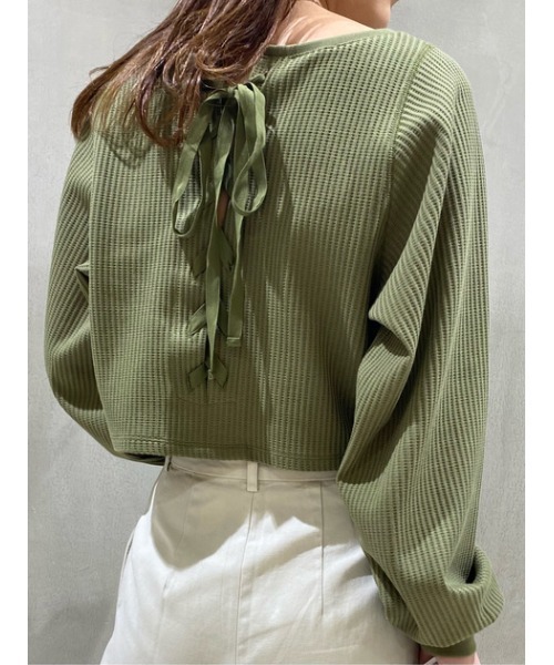 MOUSSY(マウジー)の「BACK LACE UP CROPPED トップス(Tシャツ/カットソー・レディース・アイボリー/ブラウン/カーキ/パープル・FREE)」の22枚目の写真