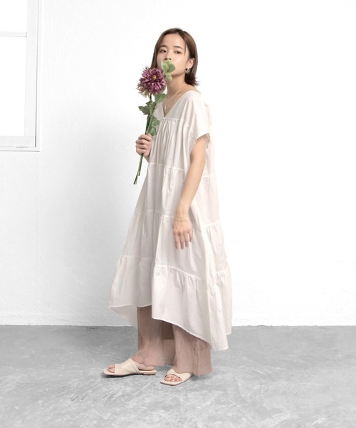 SOROTTO（ソロット）の「ソフトスクエアトゥサンダル（サンダル・レディース・ホワイト/ブラック/グレイッシュベージュ/ブルー・LL/S/M/L）」の22枚目の写真