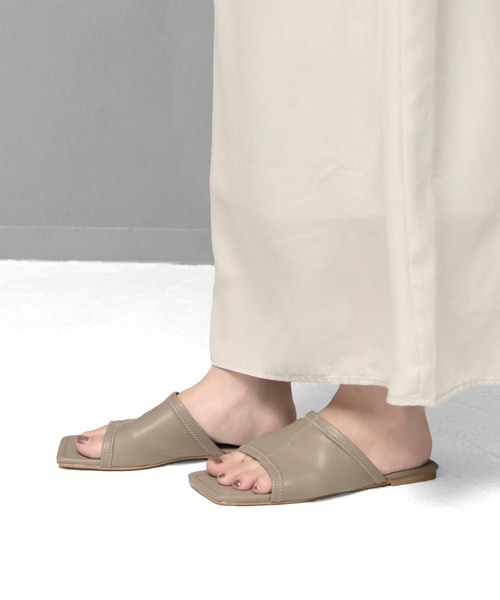 SOROTTO（ソロット）の「ソフトスクエアトゥサンダル（サンダル・レディース・ホワイト/ブラック/グレイッシュベージュ/ブルー・LL/S/M/L）」の10枚目の写真