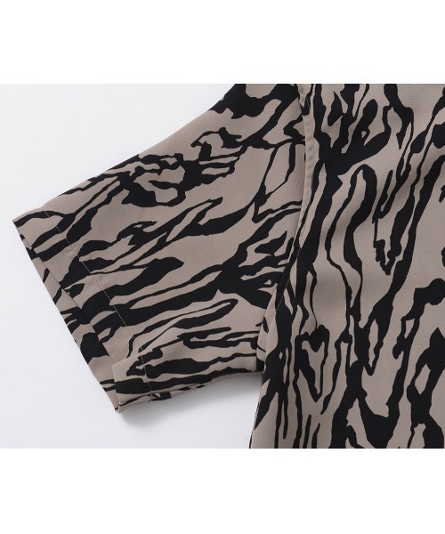 GOSTAR DE FUGA（ゴスタール ジフーガ）の「『GOSTAR DE FUGA』ゼブラ総柄半袖シャツ（シャツ/ブラウス・メンズ・ホワイト/ベージュ・M/L）」の14枚目の写真