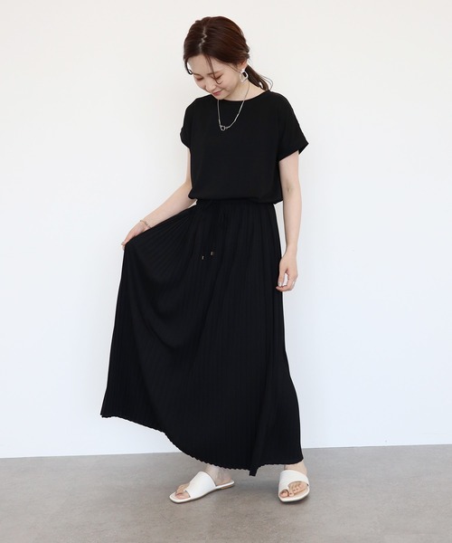 AMERICAN HOLIC(アメリカンホリック)の「プリーツカットワンピース(ワンピース・レディース・ブラック/サックスブルー/アイボリー/モカ・FREE)」の22枚目の写真