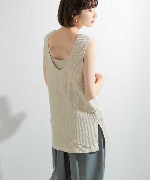 KBF(ケイビーエフ)の「BACKオープンメローリブタンクトップ(タンクトップ・レディース・アイボリー/ベージュ/グリーン・ONE)」の7枚目の写真