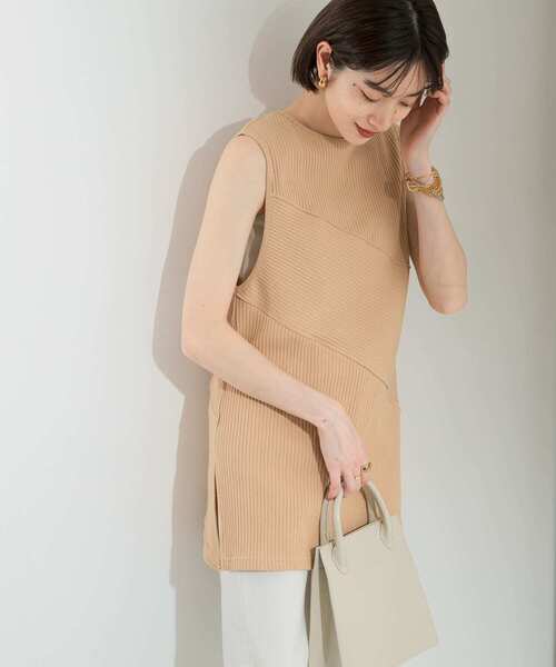 KBF(ケイビーエフ)の「BACKオープンメローリブタンクトップ(タンクトップ・レディース・アイボリー/ベージュ/グリーン・ONE)」の11枚目の写真