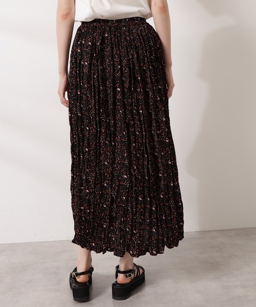 N.（N. Natural Beauty Basic）（エヌエヌナチュラルビューティーベーシック）の「フローラルワッシャープリーツスカート（スカート・レディース・ブラック系その他/ホワイト系その他・MEDIUM）」の9枚目の写真