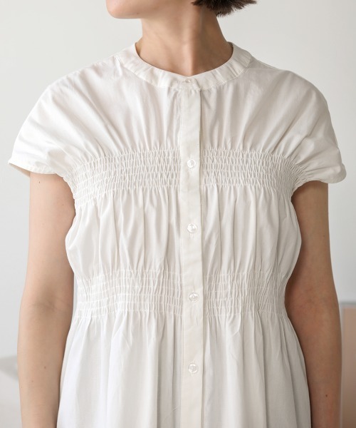 Bab(バブ)の「【WEB限定】シャーリングシャツブラウス(シャツ/ブラウス・レディース・ブラック/ブラウン/オフホワイト・38)」の21枚目の写真