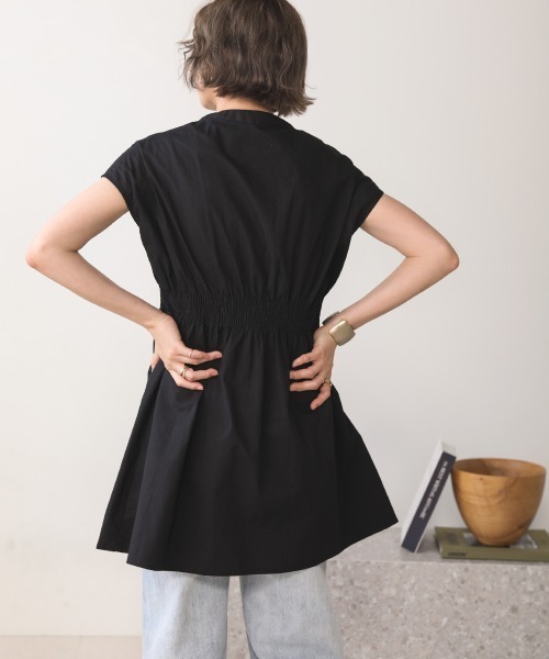 Bab(バブ)の「【WEB限定】シャーリングシャツブラウス(シャツ/ブラウス・レディース・ブラック/ブラウン/オフホワイト・38)」の15枚目の写真