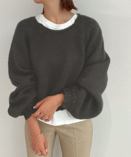 titivate(ティティベイト)の「ローゲージショートニット(ニット/セーター・レディース・アイボリー/ブルー/パープル/ブラック/グレイッシュベージュ・S/M)」の3枚目の写真