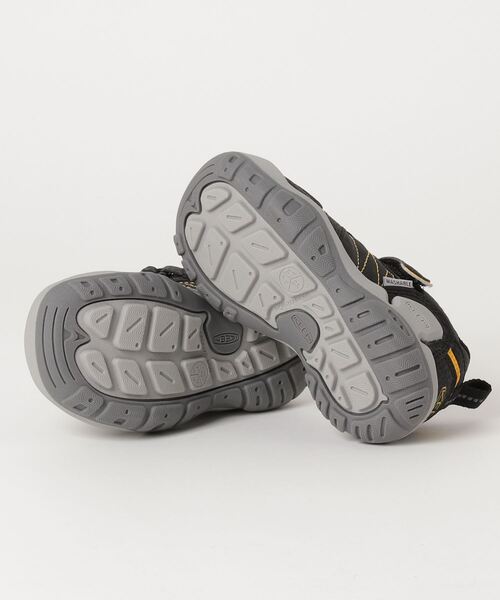 KEEN(キーン)の「KEEN/キーン KNOTCH PEAK ノッチ ピーク スニーカー キッズ 軽量 1025904(スニーカー・キッズ・ブラック×イエロー・18.5cm/19.5cm/16.0cm/17.0cm/18.0cm/15.0cm)」の3枚目の写真