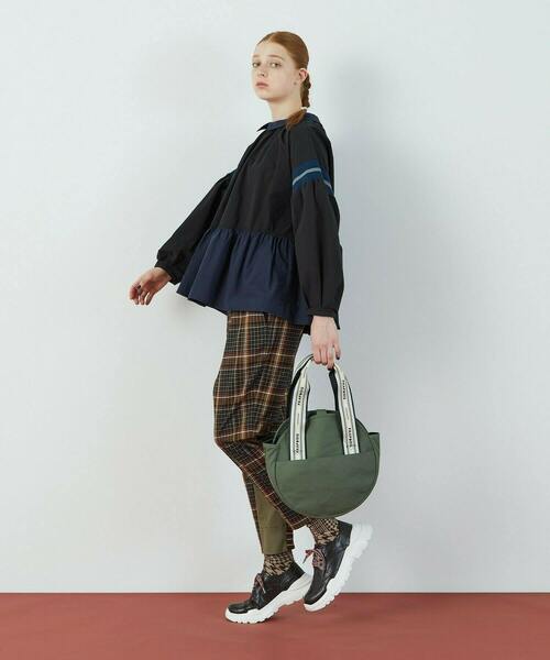 FRAPBOIS(フラボア)の「ラウンドトートバッグ(トートバッグ・レディース・ネイビー/カーキ/アイボリー・FREE)」の9枚目の写真