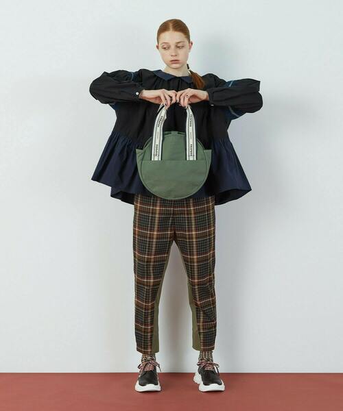 FRAPBOIS(フラボア)の「ラウンドトートバッグ(トートバッグ・レディース・ネイビー/カーキ/アイボリー・FREE)」の5枚目の写真