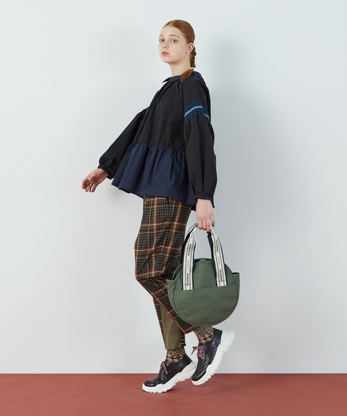 FRAPBOIS(フラボア)の「ラウンドトートバッグ(トートバッグ・レディース・ネイビー/カーキ/アイボリー・FREE)」の14枚目の写真