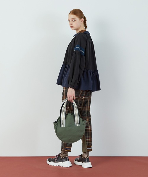 FRAPBOIS(フラボア)の「ラウンドトートバッグ(トートバッグ・レディース・ネイビー/カーキ/アイボリー・FREE)」の15枚目の写真