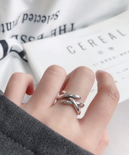 clarity blanc（クラリティーブラン）の「925シルバー リング フリーサイズ（リング・レディース・O/E/F/D/U/W/M/C/P/G/H/Q/N/L/B/V/T/J/A/R/I/K/S/ピンクゴールド/シルバー系その他3/シルバー/ホワイト/シルバー系2/シルバー系1・FREE）」の8枚目の写真