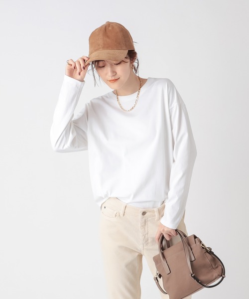 RIVE DROITE（リヴドロワ）の「レイヤードに必須アイテム　ハイゲージ天竺ロングスリーブカットソー（Tシャツ/カットソー・レディース・オフホワイト・FREE）」の2枚目の写真
