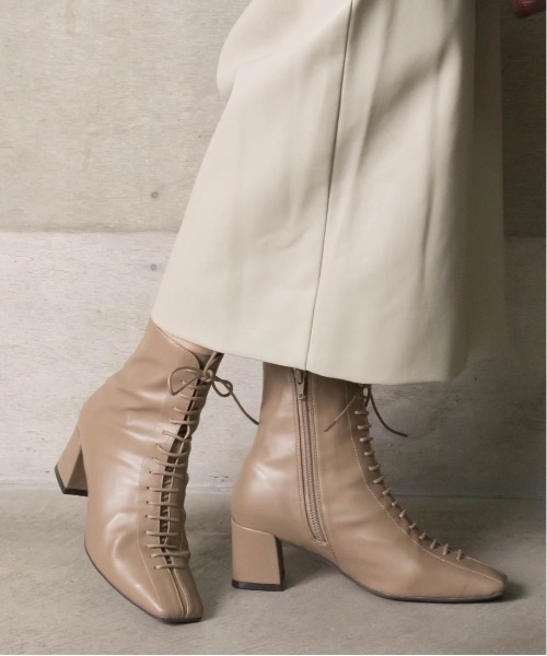RANDA(ランダ)の「ストレスフリー/ソフト レースアップショートブーツ(ブーツ・レディース・ブラック/ダークブラウン/ベージュ・S/M/L/LL)」の19枚目の写真