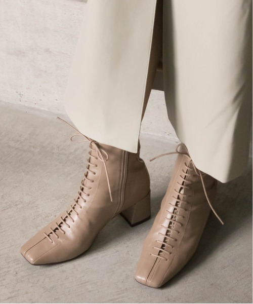 RANDA(ランダ)の「ストレスフリー/ソフト レースアップショートブーツ(ブーツ・レディース・ブラック/ダークブラウン/ベージュ・S/M/L/LL)」の11枚目の写真
