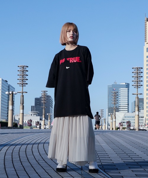 YEAH RIGHT!!(イェーライト)の「nyoroli TAPE TEE(Tシャツ/カットソー・レディース・ホワイト/ブラック/ネイビー・1)」の2枚目の写真
