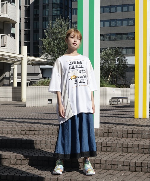YEAH RIGHT!!(イェーライト)の「nyoroli TAPE TEE(Tシャツ/カットソー・レディース・ホワイト/ブラック/ネイビー・1)」の4枚目の写真