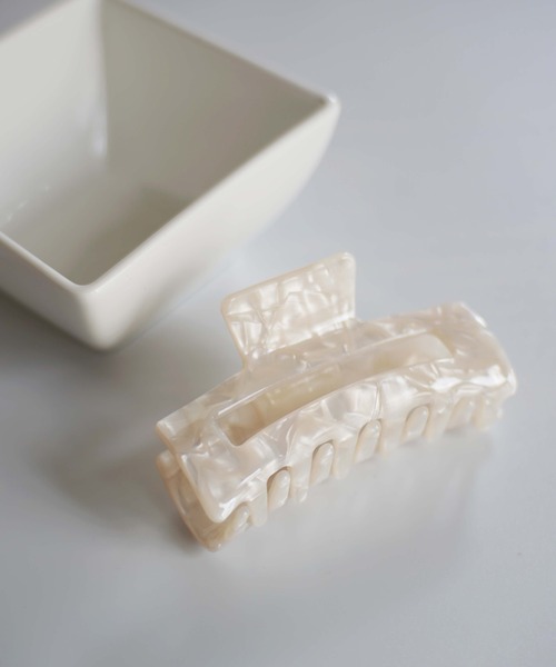 Port（ポート）の「スクエア ニュアンス バンスクリップ/ヘアクリップ #_（バレッタ/ヘアクリップ・レディース・ホワイト/ブラウン/ホワイト×ブラック/ホワイト系その他・FREE/SMALL）」の10枚目の写真