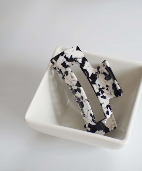Port（ポート）の「スクエア ニュアンス バンスクリップ/ヘアクリップ #_（バレッタ/ヘアクリップ・レディース・ホワイト/ブラウン/ホワイト×ブラック/ホワイト系その他・FREE/SMALL）」の6枚目の写真