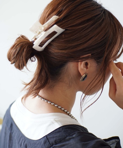 Port（ポート）の「スクエア ニュアンス バンスクリップ/ヘアクリップ #_（バレッタ/ヘアクリップ・レディース・ホワイト/ブラウン/ホワイト×ブラック/ホワイト系その他・FREE/SMALL）」の9枚目の写真