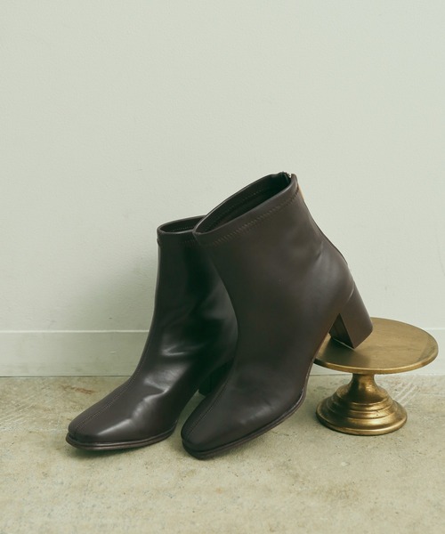 Juze(ジュゼ)の「柔らかく足にフィット。スクエアトゥストレッチブーツ(ブーツ・レディース・オフホワイト/ベージュ系その他2/ブラック/ブラウン/ベージュ系その他・LL/L/M/S)」の15枚目の写真