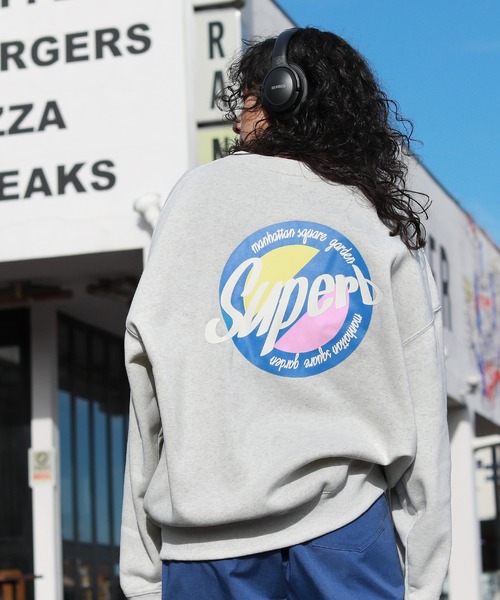 MSG（エムエスジー）の「ヘヴィーウエイト クルーネック アーチロゴ スウェット（スウェット・メンズ・ブラック/ネイビー/グリーン/グレー系その他/ベージュ系その他/パープル系その他/アッシュ/チャコール/グレー系その他2/グレー系2/グレー系4/ブラウン系2/ホワイト系その他3/イエロー系その他4/ホワイト系3/レッド系4/パープル系3/グリーン系4/ブルー系4・M/L/XL）」の9枚目の写真