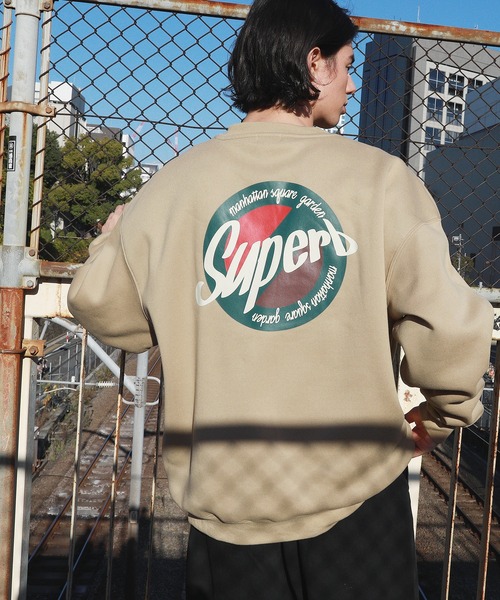 MSG（エムエスジー）の「ヘヴィーウエイト クルーネック アーチロゴ スウェット（スウェット・メンズ・ブラック/ネイビー/グリーン/グレー系その他/ベージュ系その他/パープル系その他/アッシュ/チャコール/グレー系その他2/グレー系2/グレー系4/ブラウン系2/ホワイト系その他3/イエロー系その他4/ホワイト系3/レッド系4/パープル系3/グリーン系4/ブルー系4・M/L/XL）」の10枚目の写真