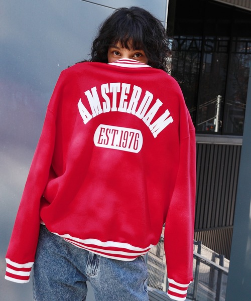 MSG（エムエスジー）の「ヘヴィーウエイト クルーネック アーチロゴ スウェット（スウェット・メンズ・ブラック/ネイビー/グリーン/グレー系その他/ベージュ系その他/パープル系その他/アッシュ/チャコール/グレー系その他2/グレー系2/グレー系4/ブラウン系2/ホワイト系その他3/イエロー系その他4/ホワイト系3/レッド系4/パープル系3/グリーン系4/ブルー系4・M/L/XL）」の19枚目の写真