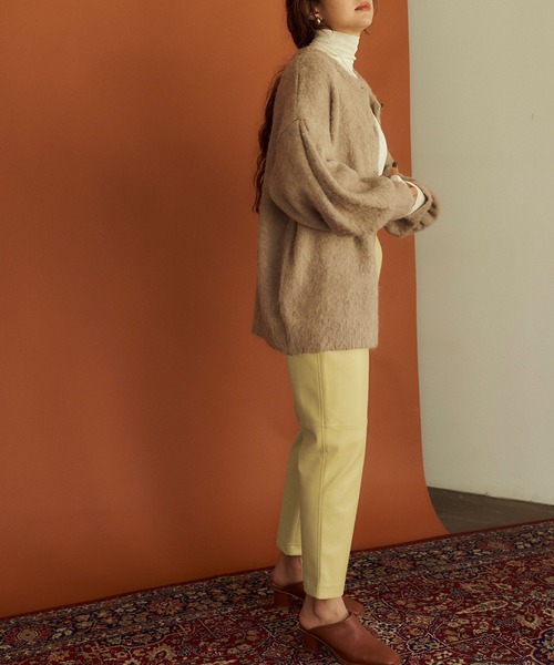 titivate（ティティベイト）の「フェイクレザーテーパードパンツ（その他パンツ・レディース・アイボリー/キャメル/ライトグリーン/ブラウン/イエロー・M/L/S）」の15枚目の写真