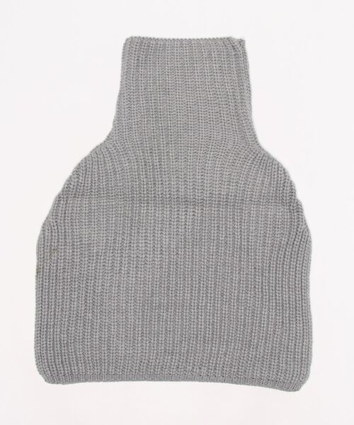 KOBE LETTUCE（コウベレタス）の「スリット入ロングネックスヌード（ネックウォーマー/スヌード・レディース・チャコールグレー/ライトベージュ/ブラック・FREE）」の4枚目の写真