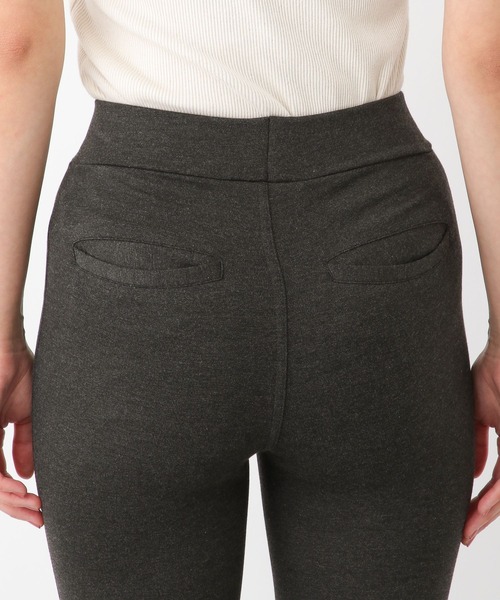 e/rm（イーアールエム）の「【e/rm×HAKUTORIKO】ワンマイルチャクアツスキニー　262787（レギンス/スパッツ・レディース・チャコールグレー/ブラック・MEDIUM/LARGE）」の17枚目の写真