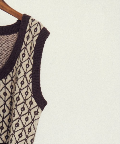 PallasPalace 24AW 2/48カットジャガード冬うらら柄ベスト PallasPalace 24AW 2/48カットジャガード冬うらら柄ベスト