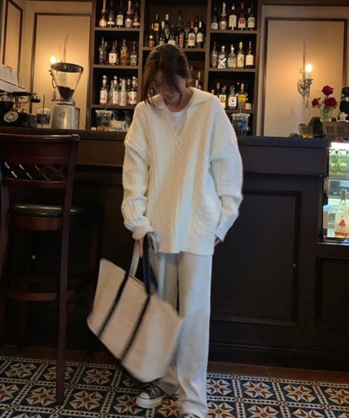 HALEY PESCA（ヘーリーペスカ）の「HALEY PESCA/オーバーシルエット Vネックニット（ニット/セーター・レディース・ホワイト/ブラック/オレンジ・FREE）」の6枚目の写真