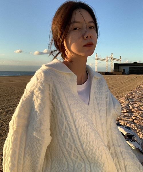 HALEY PESCA（ヘーリーペスカ）の「HALEY PESCA/オーバーシルエット Vネックニット（ニット/セーター・レディース・ホワイト/ブラック/オレンジ・FREE）」の16枚目の写真