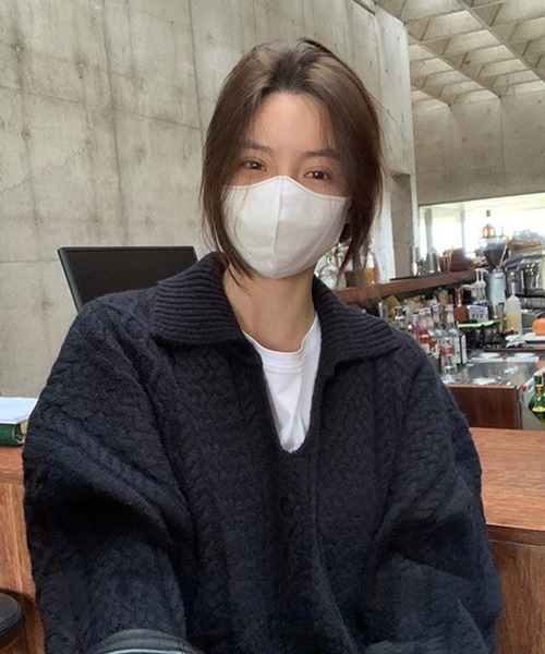 HALEY PESCA（ヘーリーペスカ）の「HALEY PESCA/オーバーシルエット Vネックニット（ニット/セーター・レディース・ホワイト/ブラック/オレンジ・FREE）」の5枚目の写真