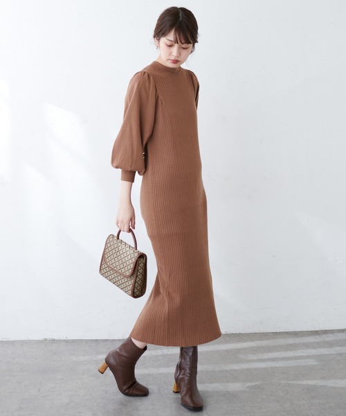 natural couture(ナチュラルクチュール)の「【WEB限定】ワイドリブボリューム袖ニットワンピース(ワンピース・レディース・チャコールグレー/ブラウン/オフホワイト/グリーン・FREE)」の18枚目の写真