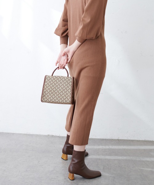 natural couture(ナチュラルクチュール)の「【WEB限定】ワイドリブボリューム袖ニットワンピース(ワンピース・レディース・チャコールグレー/ブラウン/オフホワイト/グリーン・FREE)」の21枚目の写真