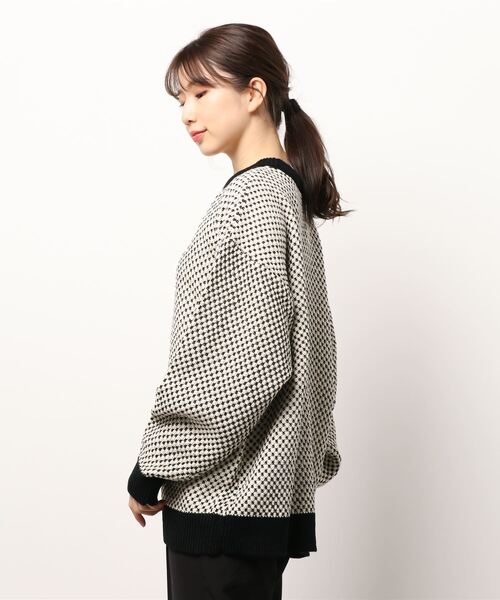 RETRO GIRL（レトロガール）の「柄アソートニット（ニット/セーター・レディース・オフホワイト/ホワイト系その他/ブルー系その他/オレンジ系その他・FREE）」の5枚目の写真