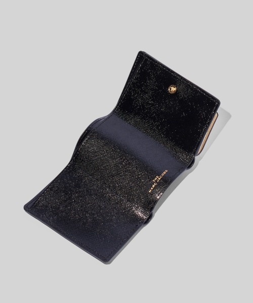 ショット　三つ折り財布 MARC JACOBS(マーク ジェイコブス)｜【公式】THE UTILITY