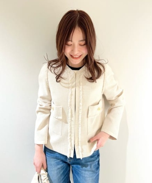 allureville（アルアバイル）の「ツイードノーカラージャケット（ノーカラージャケット・レディース・ベージュ/ネイビー・1/2）」の16枚目の写真